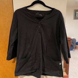3/4 sleeve scrub top